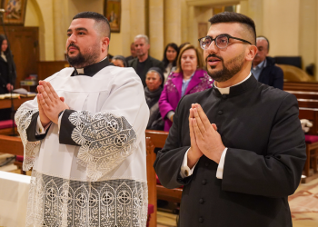El Seminario de Beit Jala celebra el Adviento con la Institución del Lector y la Ceremonia de Vestimenta de la Sotana