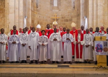 Il cardinale Pizzaballa presiede la messa in onore del cardinale Lavigerie nella chiesa di Sant'Anna a Gerusalemme