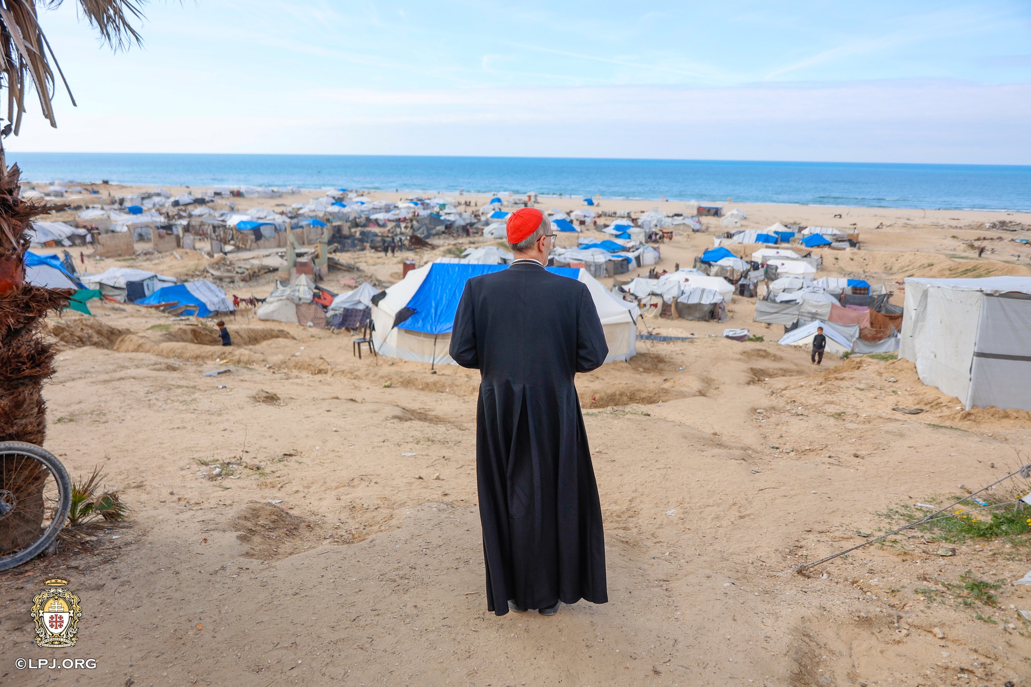 Le cardinal Pizzaballa célèbre Noël à Gaza : « Ensemble, nous reconstruirons tout »
