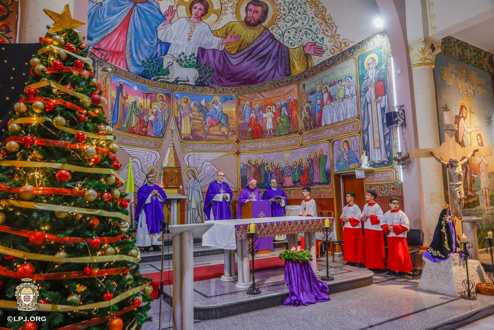 Le cardinal Pizzaballa célèbre Noël à Gaza : « Ensemble, nous reconstruirons tout »